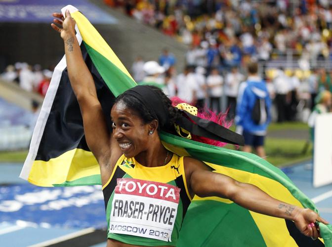 E' Shelly-Ann Fraser la donna pi veloce del mondo. La sprinter giamaicana ha dominato i 100 in 10?71 (miglior crono mondiale dell'anno). La due volte campionessa olimpionica ha trionfato nella gara regina della velocit il giorno dopo il successo di Usain Bolt fra gli uomini: questa Giamaica va sempre di corsa. Epa